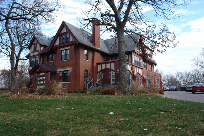 1305 34th St in Des Moines, IA - Foto de edificio - Building Photo