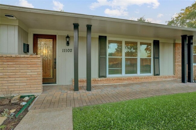 11102 Atwell Dr in Houston, TX - Building Photo - Building Photo