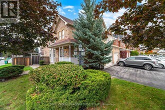 1137 Meadowgrove Ct in Mississauga, ON - Building Photo - Building Photo