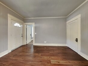 1000 W Avenue D in Garland, TX - Building Photo - Building Photo