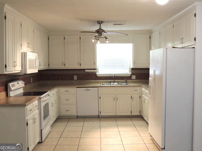 10 Brandon Dr in Covington, GA - Building Photo - Building Photo