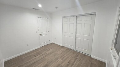 9171 Stanford Ave in Garden Grove, CA - Foto de edificio - Building Photo