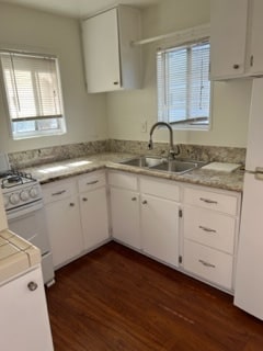 5141 Cartwright Ave, Unit Half in North Hollywood, CA - Building Photo - Building Photo