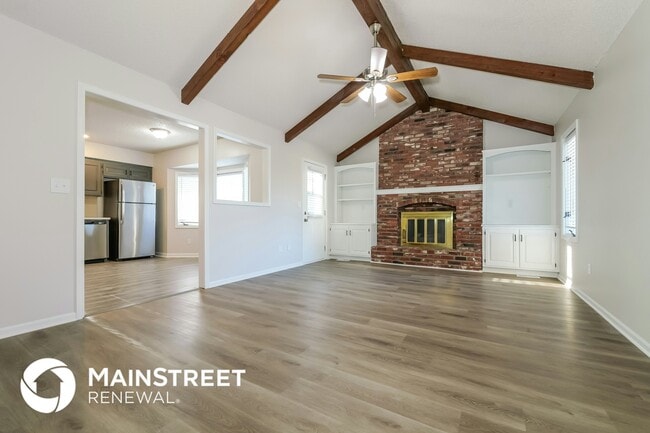 4012 NW Delwood Ct in Blue Springs, MO - Building Photo - Building Photo