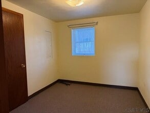 611 Cherry St in Windber, PA - Building Photo - Building Photo