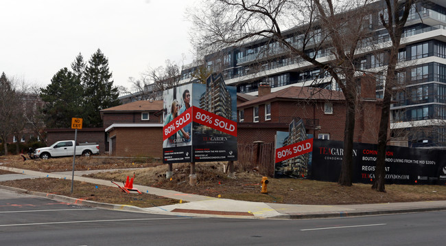 Tea Garden Condos in Toronto, ON - Building Photo - Building Photo