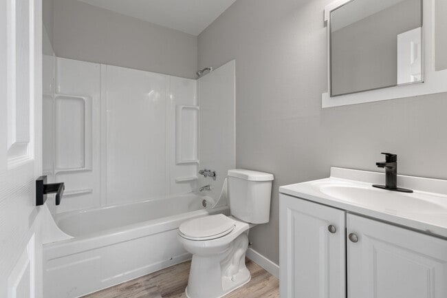 17924 SE Division St