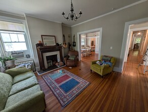 323 Dinwiddie St in Portsmouth, VA - Building Photo - Interior Photo