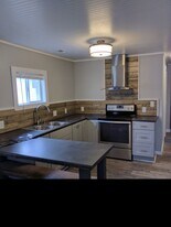 9 Heatherly Dr in Greenville, SC - Building Photo