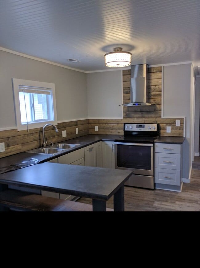 property at 9 Heatherly Dr