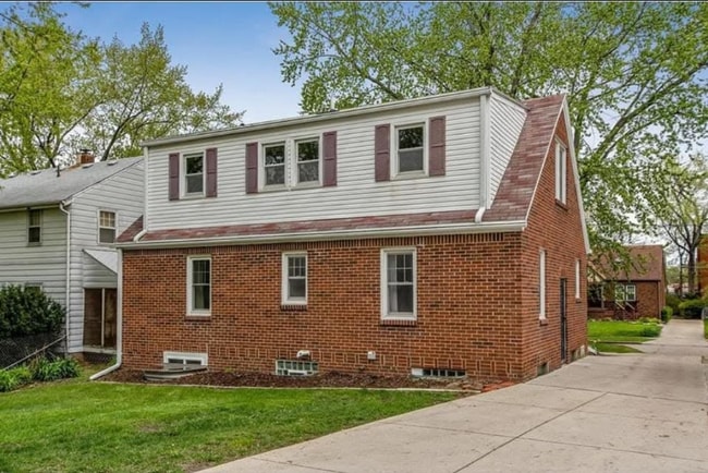 property at 2710 41st Pl