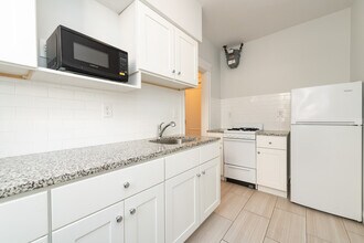 49 Worthington St, Unit 34 in Boston, MA - Foto de edificio - Building Photo