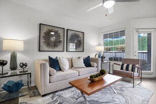 La Ventana in Albuquerque, NM - Building Photo