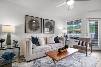 La Ventana in Albuquerque, NM - Building Photo - Building Photo