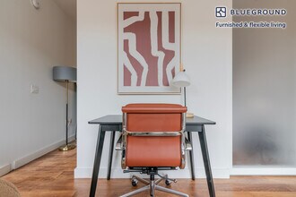 1212 4th St SE in Washington, DC - Foto de edificio - Building Photo