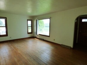 W2984 Krueger Rd in Lake Geneva, WI - Building Photo - Building Photo