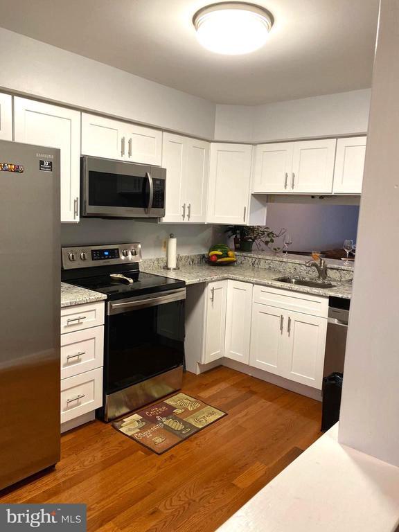 property at 8564 Springfield Oaks Dr