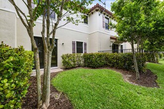 6948 Broadland Wy in Coconut Creek, FL - Building Photo - Building Photo