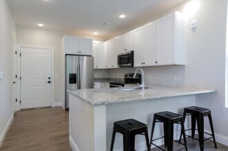 111 S State St in Champaign, IL - Building Photo - Building Photo