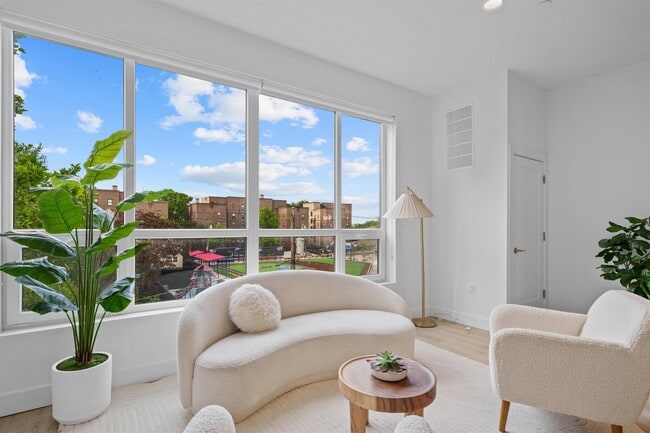 17 AVENUE E in Bayonne, NJ - Building Photo - Building Photo