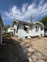 1455 E Whitmer St in Decatur, IL - Foto de edificio - Building Photo