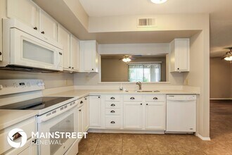 3830 W Marconi Ave in Phoenix, AZ - Building Photo - Building Photo
