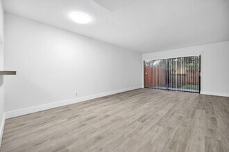 7743 Balboa St in Sunrise, FL - Building Photo - Building Photo