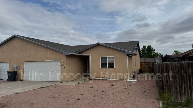 173 S Stardust Ct in Pueblo West, CO - Building Photo - Building Photo