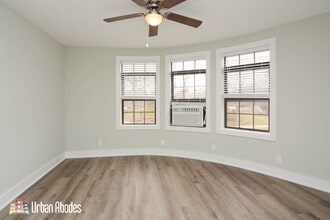 727 Saint Johns Ave, Unit A06C in Highland Park, IL - Foto de edificio - Building Photo