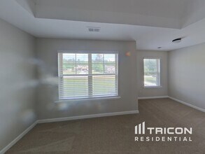 155 Hickory Hills Dr in Newnan, GA - Building Photo - Building Photo
