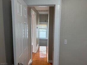 375 Tower St in Union, NJ - Building Photo - Building Photo