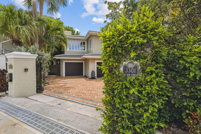 3301 NE 16th St in Fort Lauderdale, FL - Building Photo - Building Photo