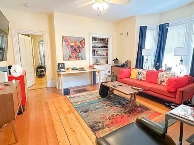 7 Sargent Ave, Unit 1 in Somerville, MA - Building Photo - Building Photo