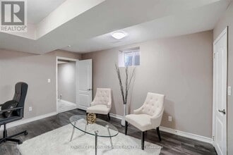 426 Grey Lndg in Milton, ON - Building Photo - Building Photo