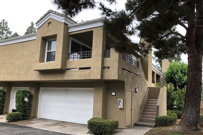 property at 40 Vassar Aisle