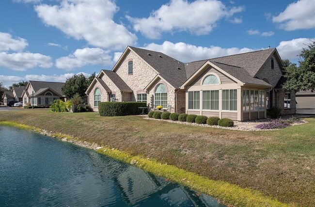 30 Wildwood Dr in Georgetown, TX - Building Photo - Building Photo