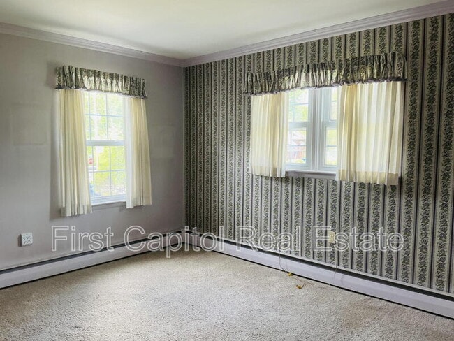 286 N Walnut St in Spring Grove, PA - Building Photo - Building Photo