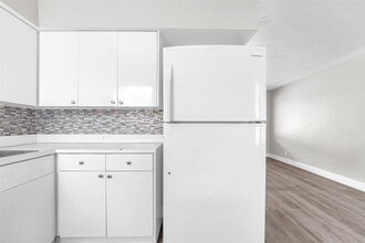 923 N 17th Ave, Unit 2 in Hollywood, FL - Foto de edificio - Building Photo
