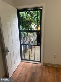 1833 W Lexington St photo'