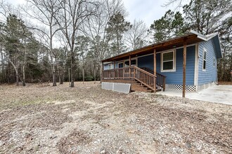 52 -C Hank Benge Rd in Huntsville, TX - Building Photo - Building Photo