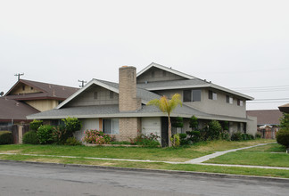 13391 Palm St in Garden Grove, CA - Building Photo - Building Photo