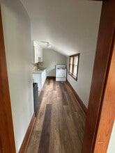 444 W Spruce St, Unit 3 in Chippewa Falls, WI - Foto de edificio - Building Photo