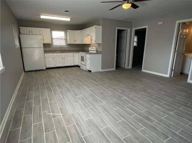 2814 Pakenham Dr in Chalmette, LA - Building Photo - Building Photo