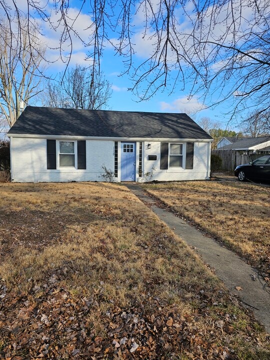 118 S Kenmore Dr in Evansville, IN - Foto de edificio
