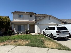 2509 Vienna Ct in Modesto, CA - Building Photo