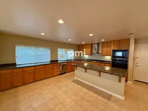 732 Antiquity Dr in Fairfield, CA - Building Photo - Building Photo
