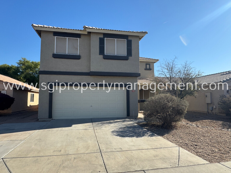 1909 N 103rd Ln in Avondale, AZ - Building Photo