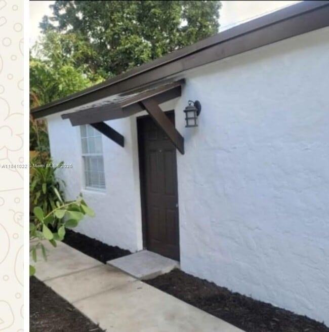 property at 4901 SW 98th Avenue Rd