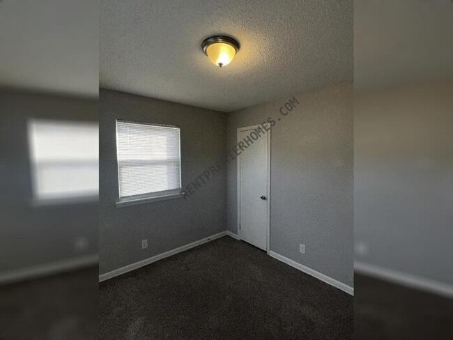 16 Oakview Dr in North Little Rock, AR - Building Photo - Building Photo