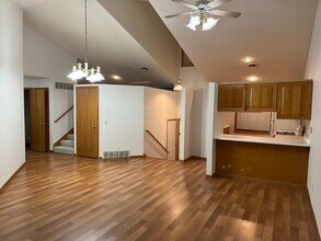 703 E Tin St, Unit 703 in Redwood Falls, MN - Building Photo - Building Photo